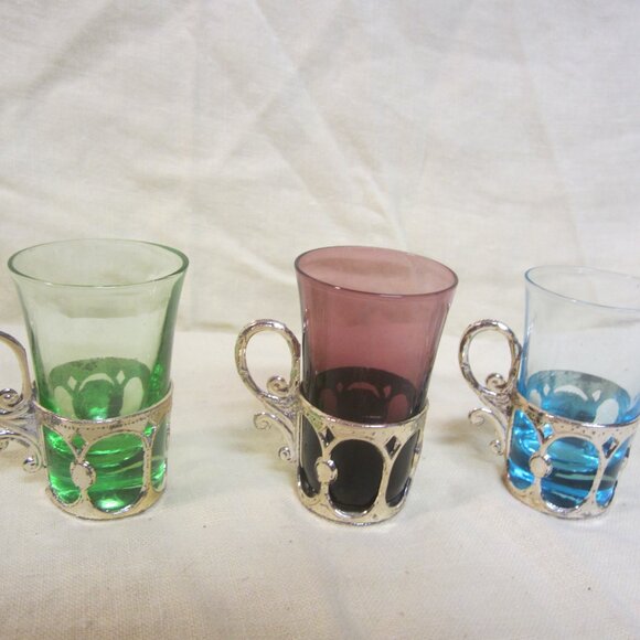 RARE VTG LAS VEGAS SOUVENIR SHOT GLASSES, UNIQUE DESIGN, SET OF 3 - Picture 5 of 8